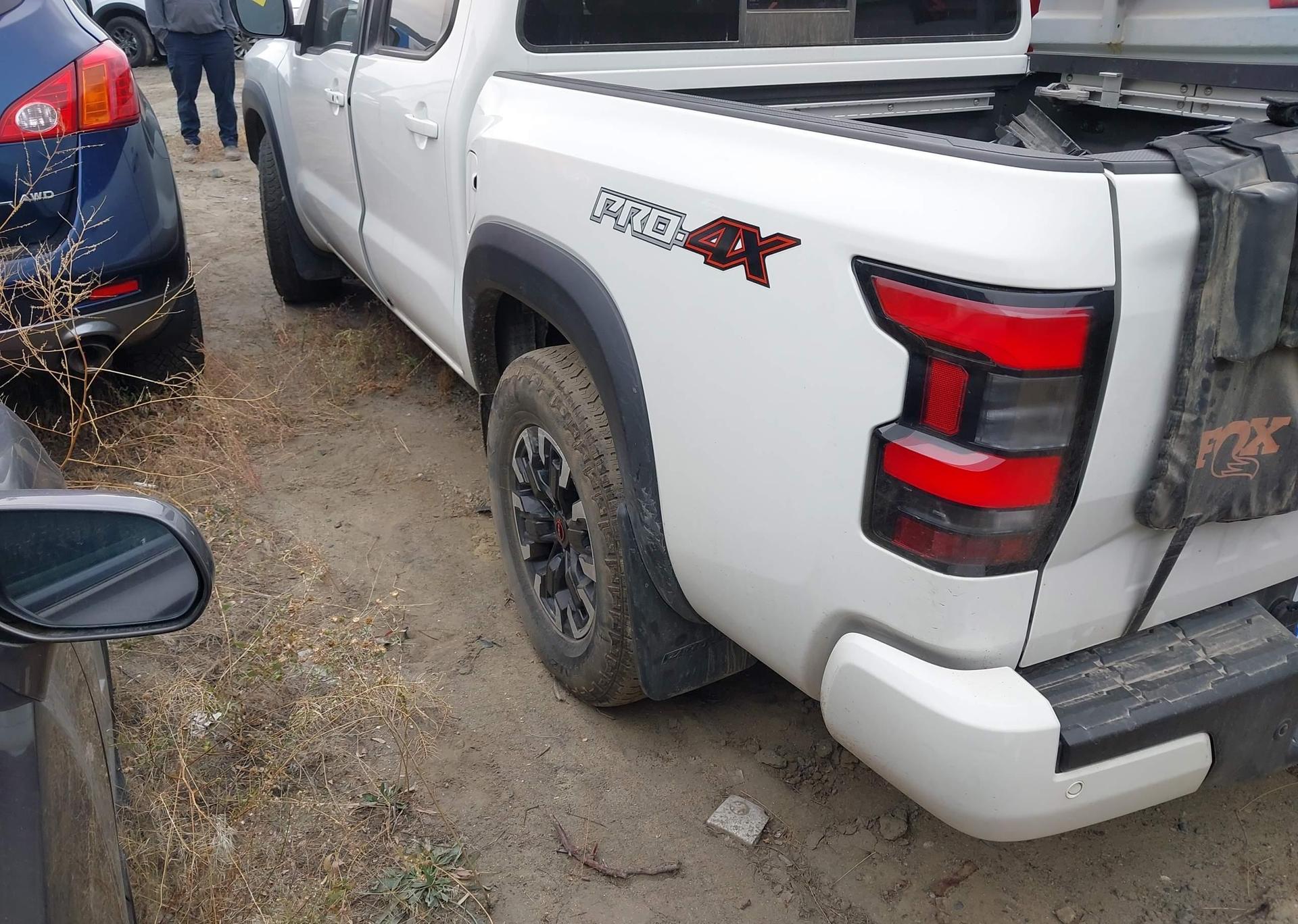 2022 NISSAN FRONTIER S