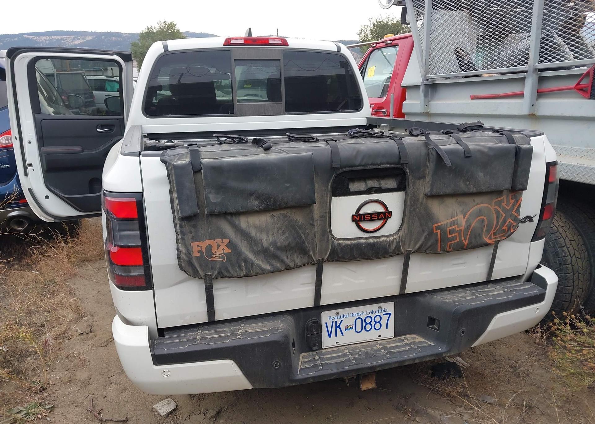 2022 NISSAN FRONTIER S