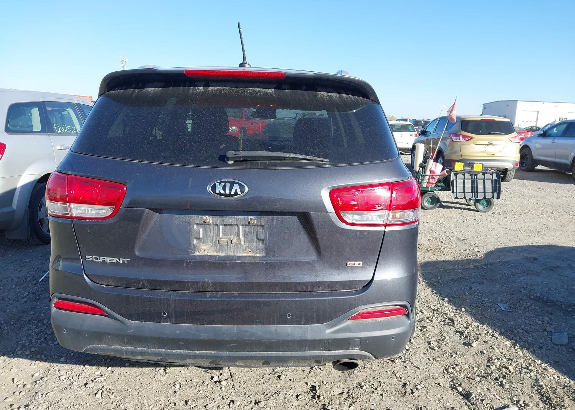 2016 KIA SORENTO 2.4L LX