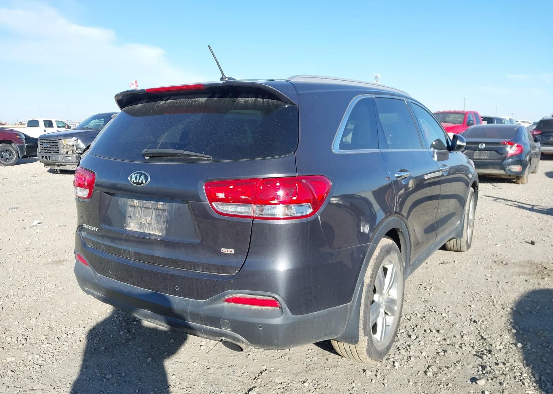 2016 KIA SORENTO 2.4L LX