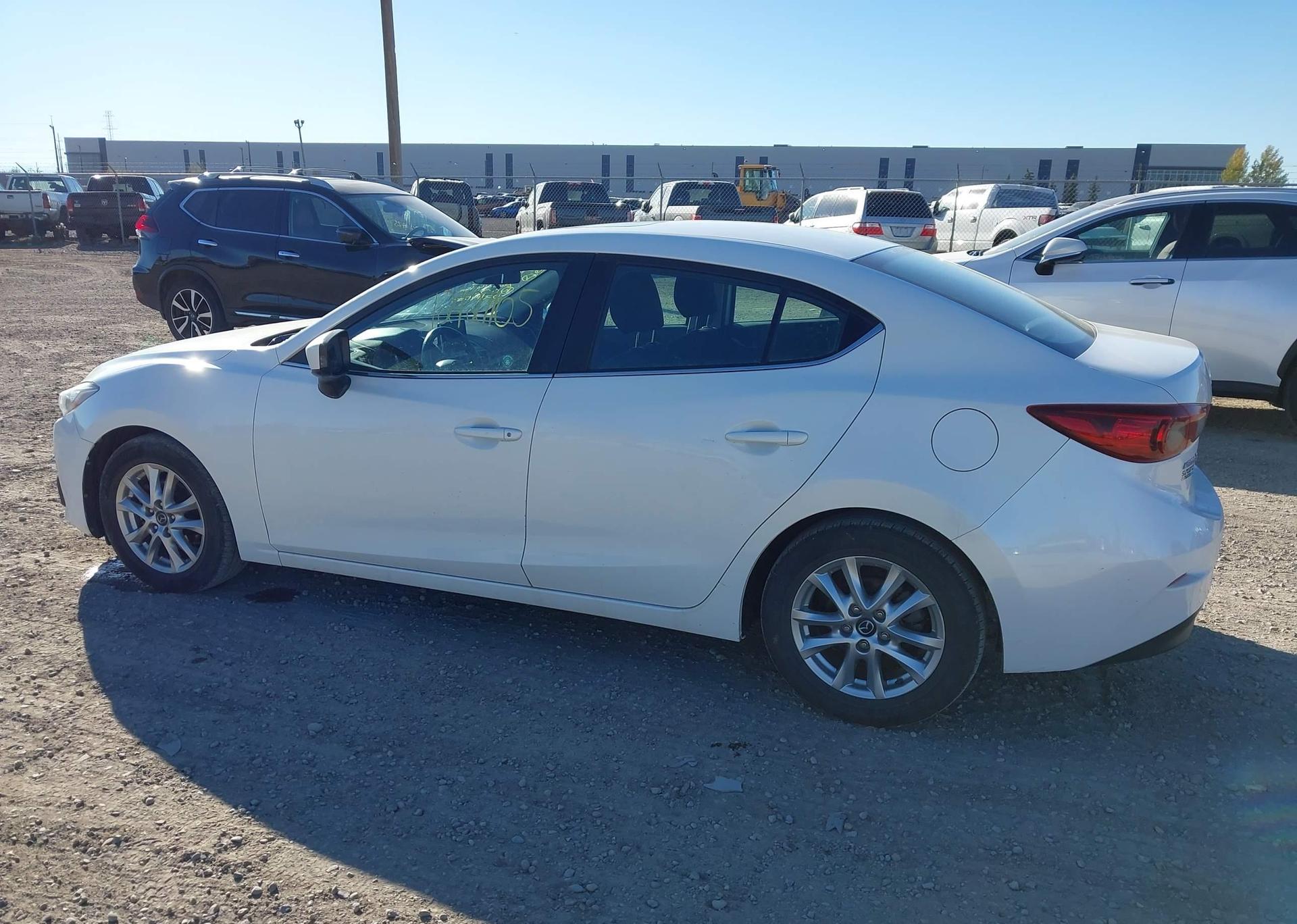 2016 MAZDA MAZDA3 GS