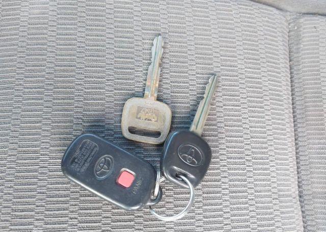 2006 TOYOTA CAMRY LE