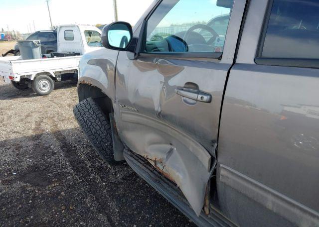 2011 GMC YUKON SLT