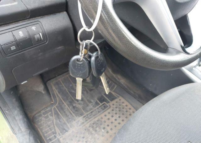 2013 HYUNDAI ACCENT GL