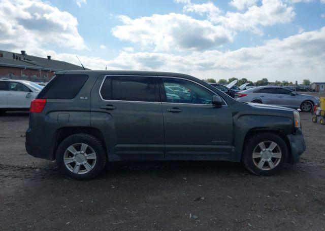 2013 GMC TERRAIN SLE-1