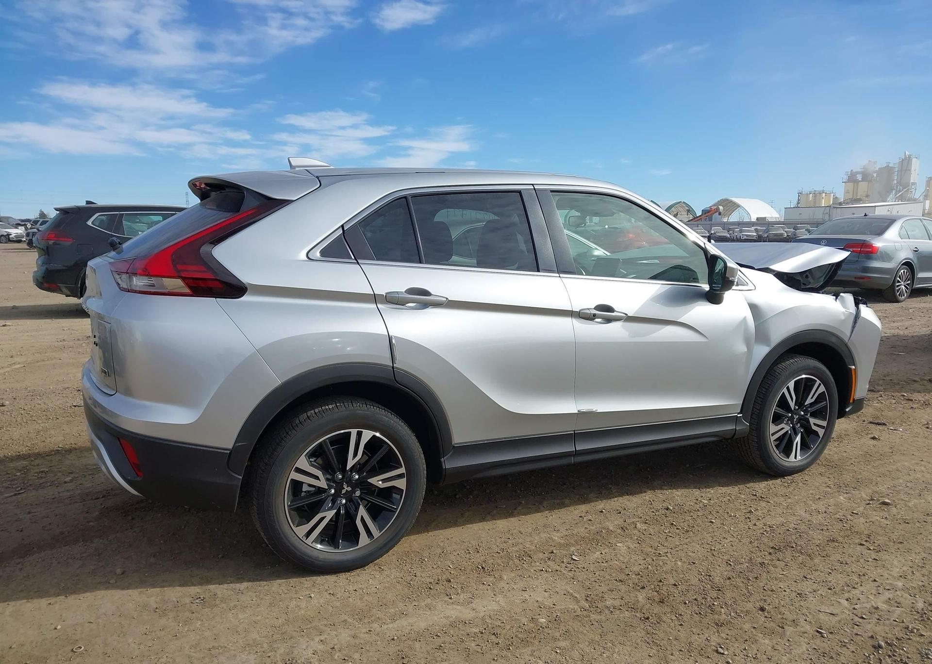 2025 MITSUBISHI ECLIPSE CROSS LE