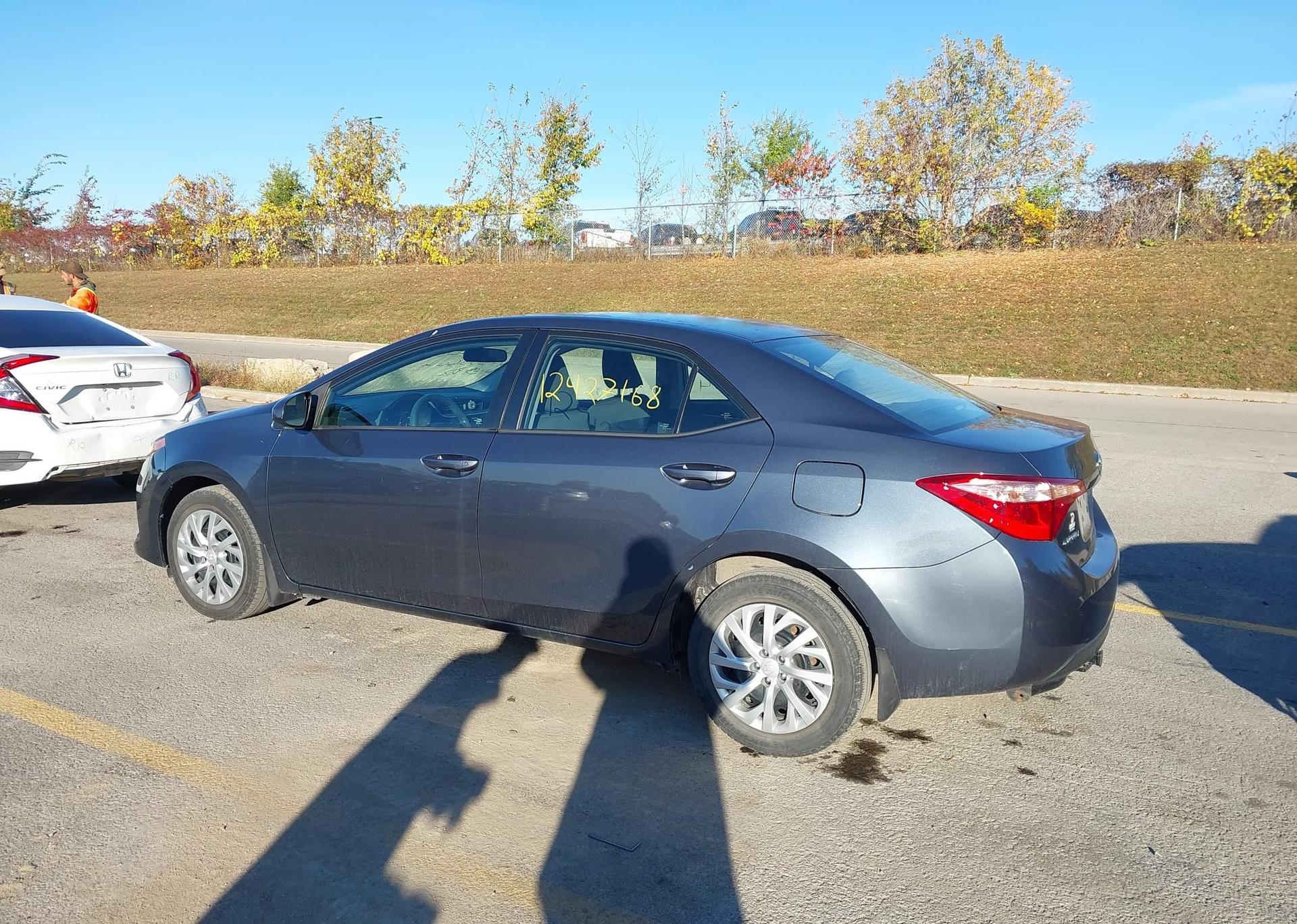2017 TOYOTA COROLLA LE