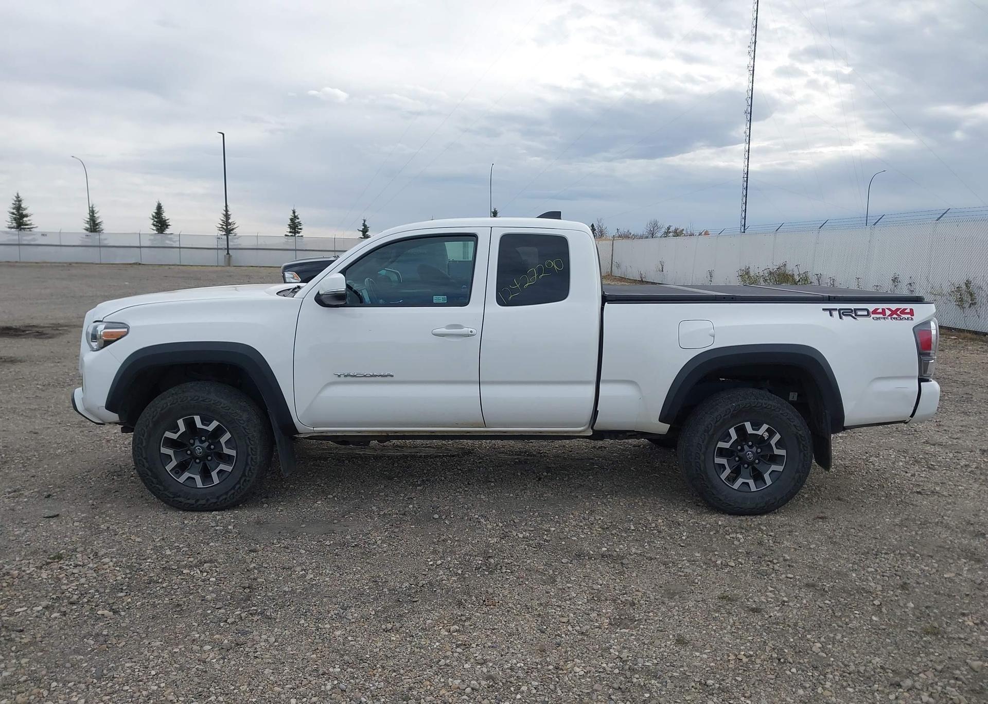 2022 TOYOTA TACOMA ACCESS CAB