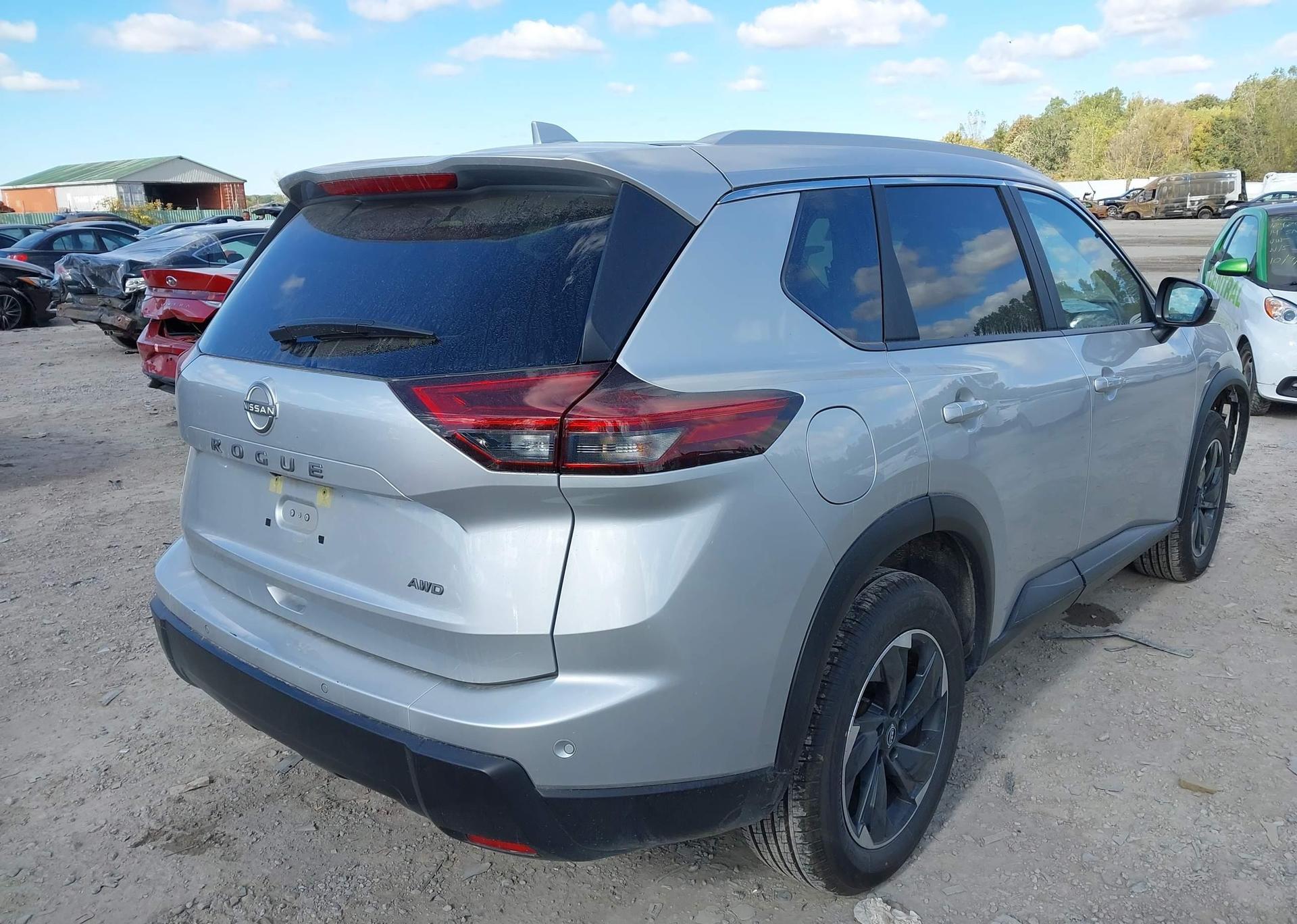 2025 NISSAN ROGUE SV