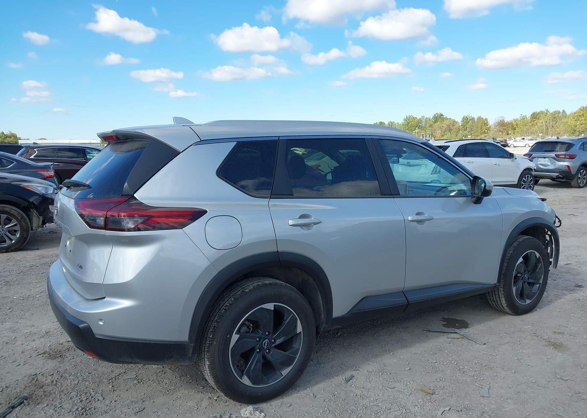 2025 NISSAN ROGUE SV