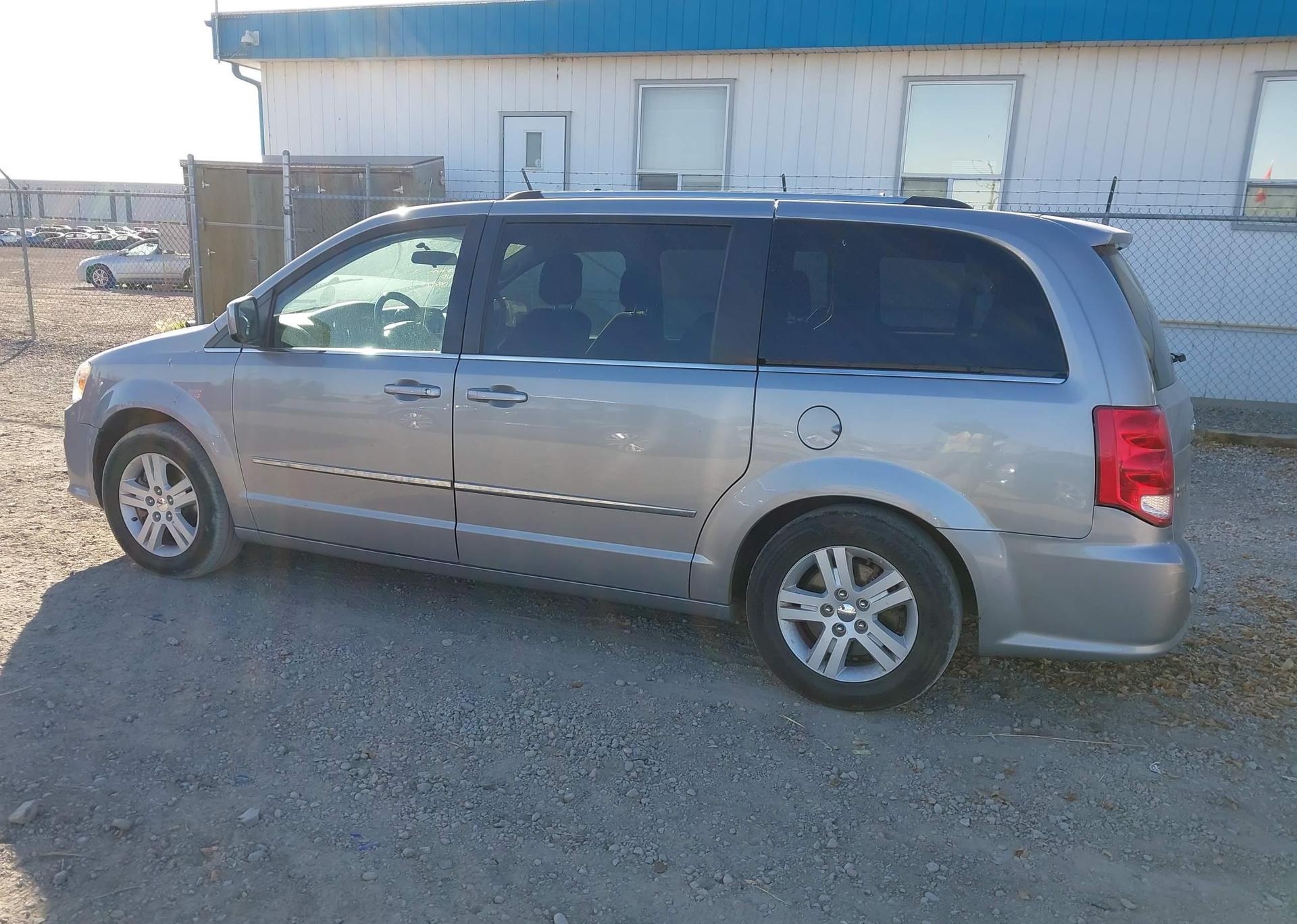 2017 DODGE GRAND CARAVAN CREW