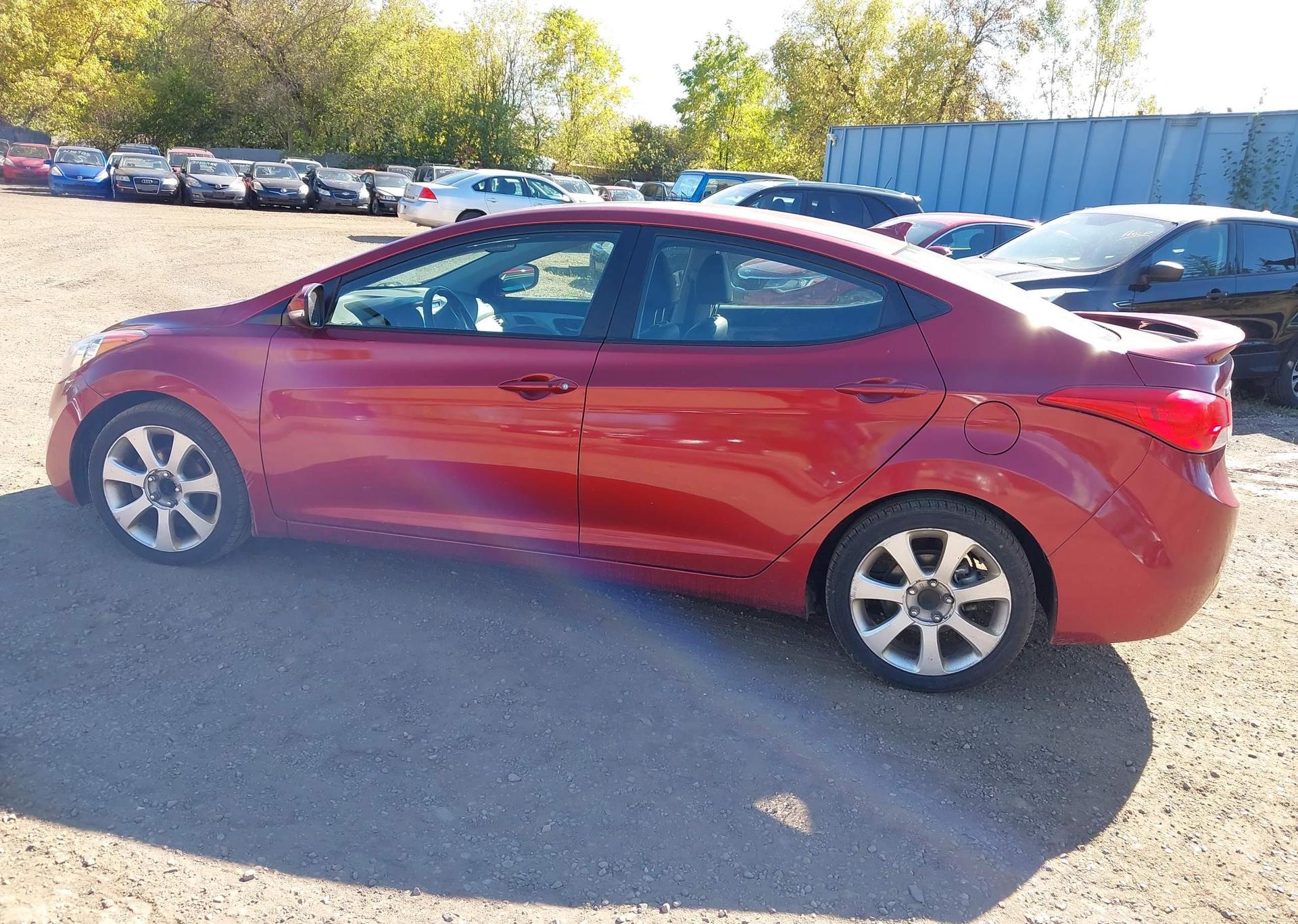2013 HYUNDAI ELANTRA GLS