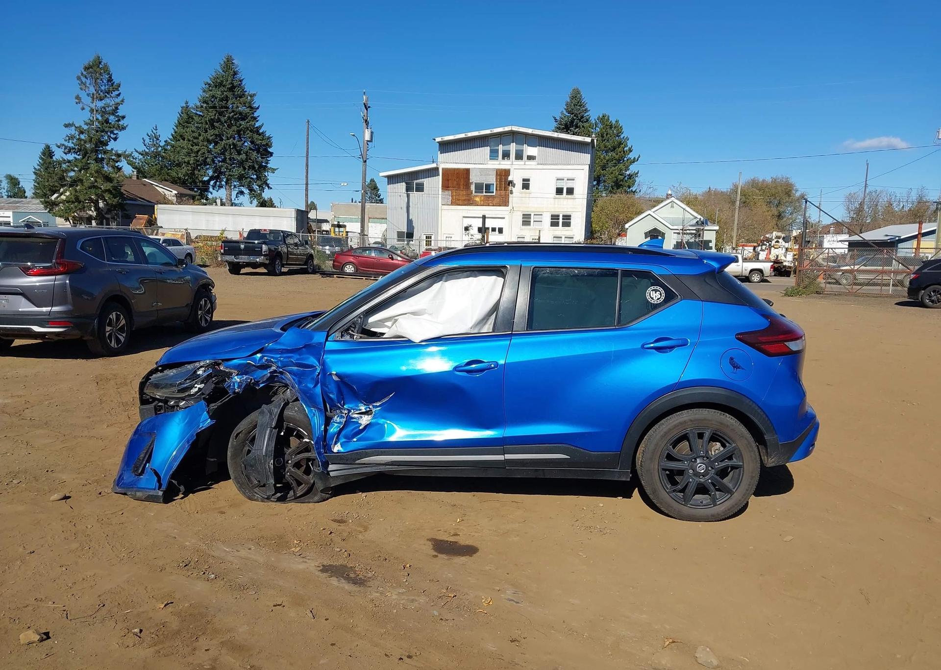 2021 NISSAN KICKS SR