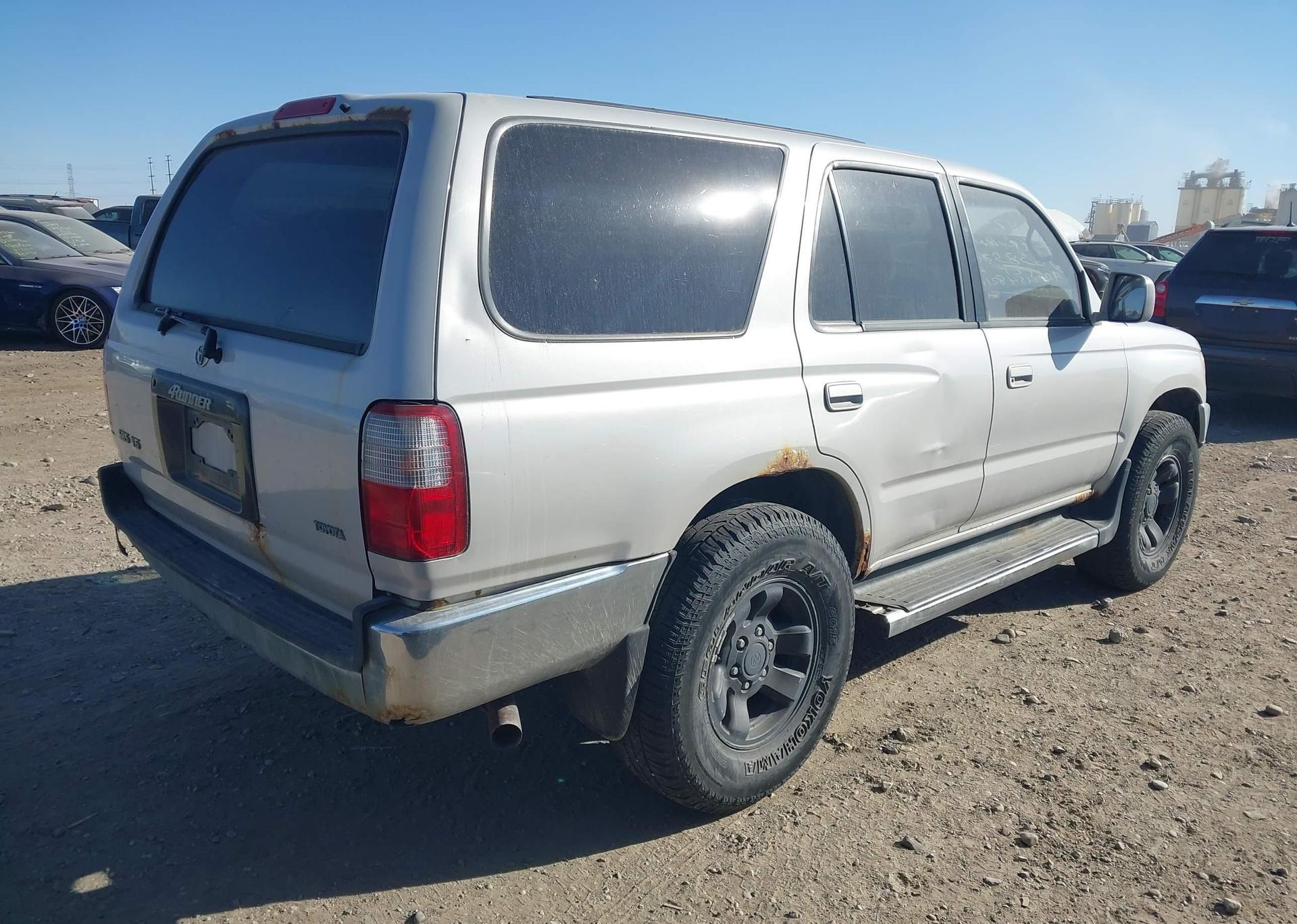 1997 TOYOTA 4RUNNER SR5