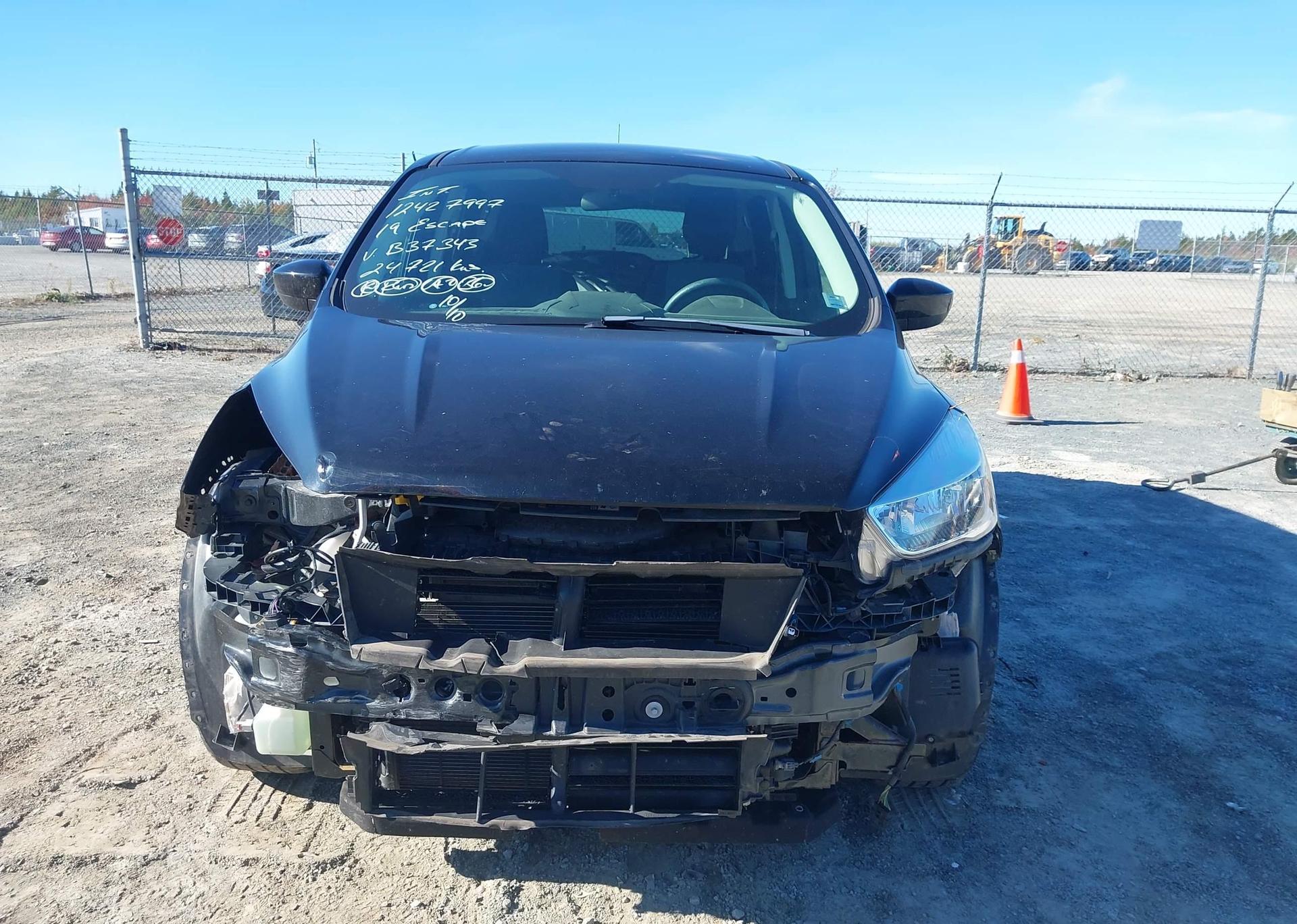 2019 FORD ESCAPE SE