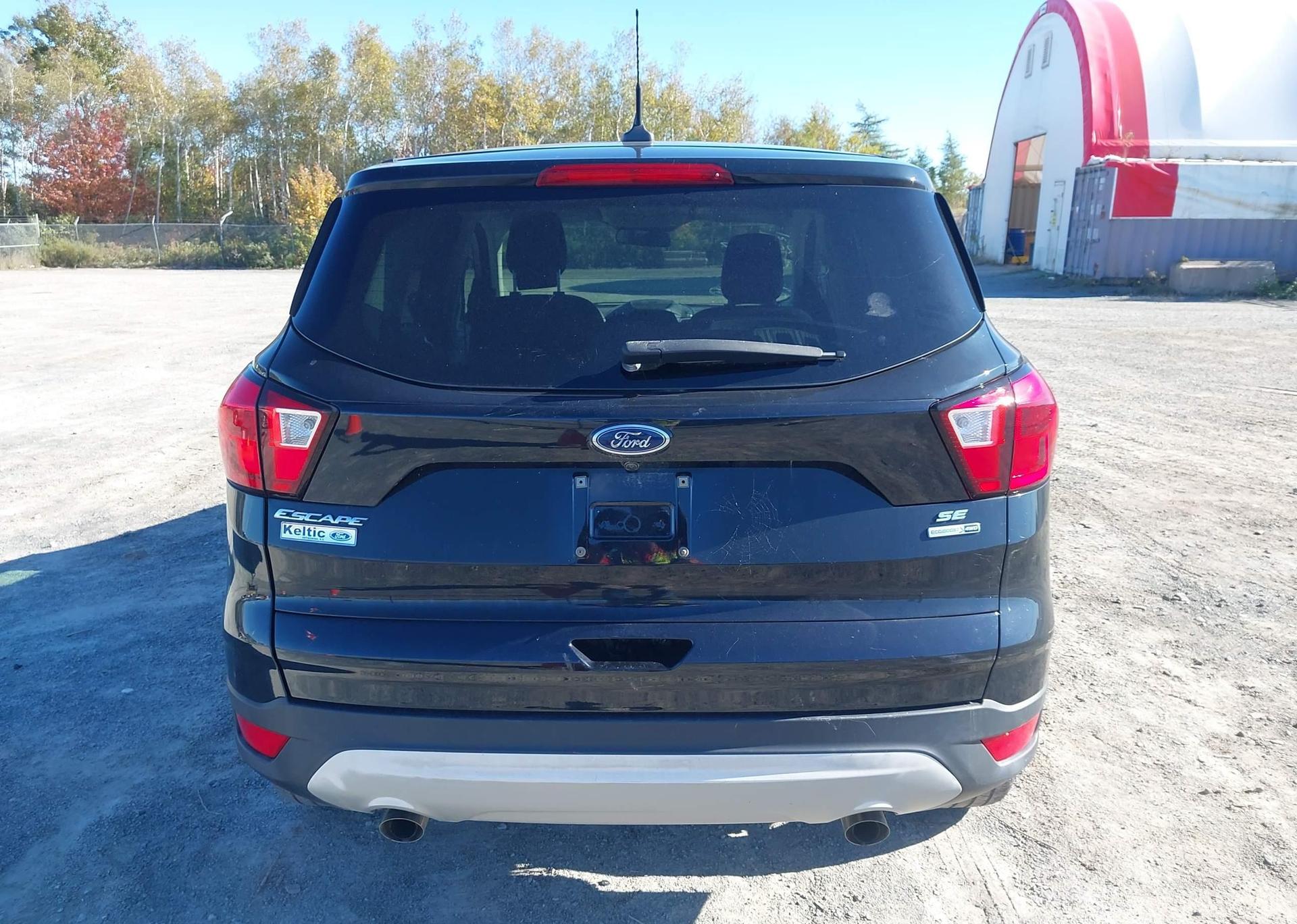 2019 FORD ESCAPE SE