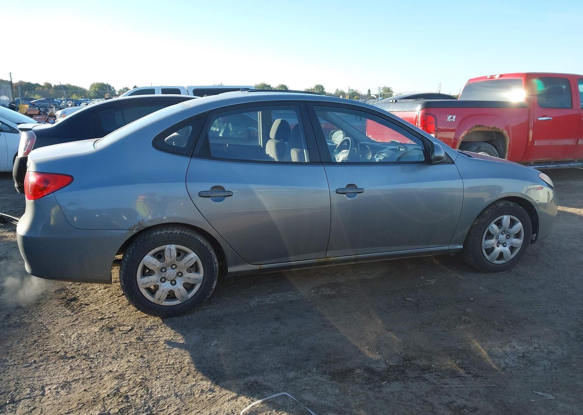 2010 HYUNDAI ELANTRA BLUE