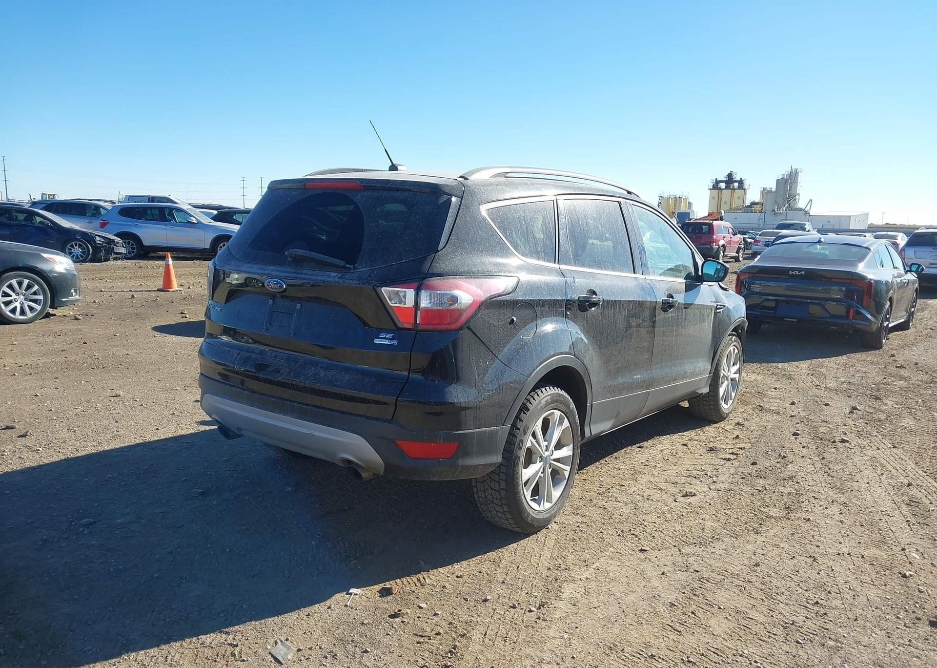 2018 FORD ESCAPE SE