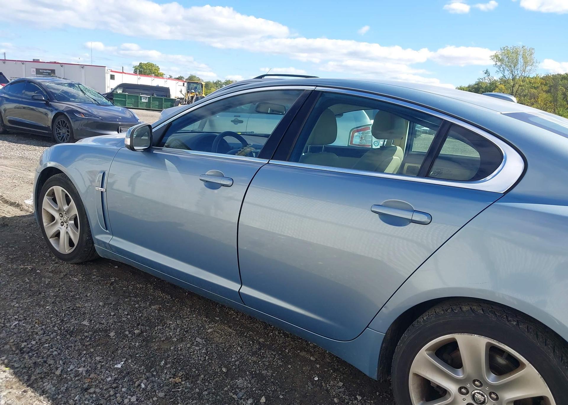 2009 JAGUAR XF LUXURY