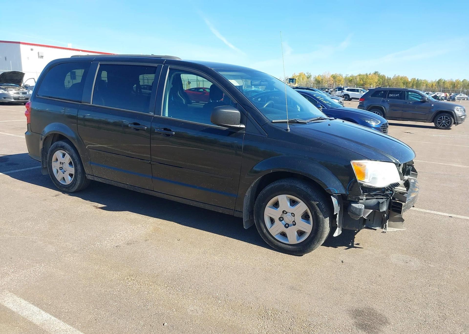 2013 DODGE GRAND CARAVAN SE