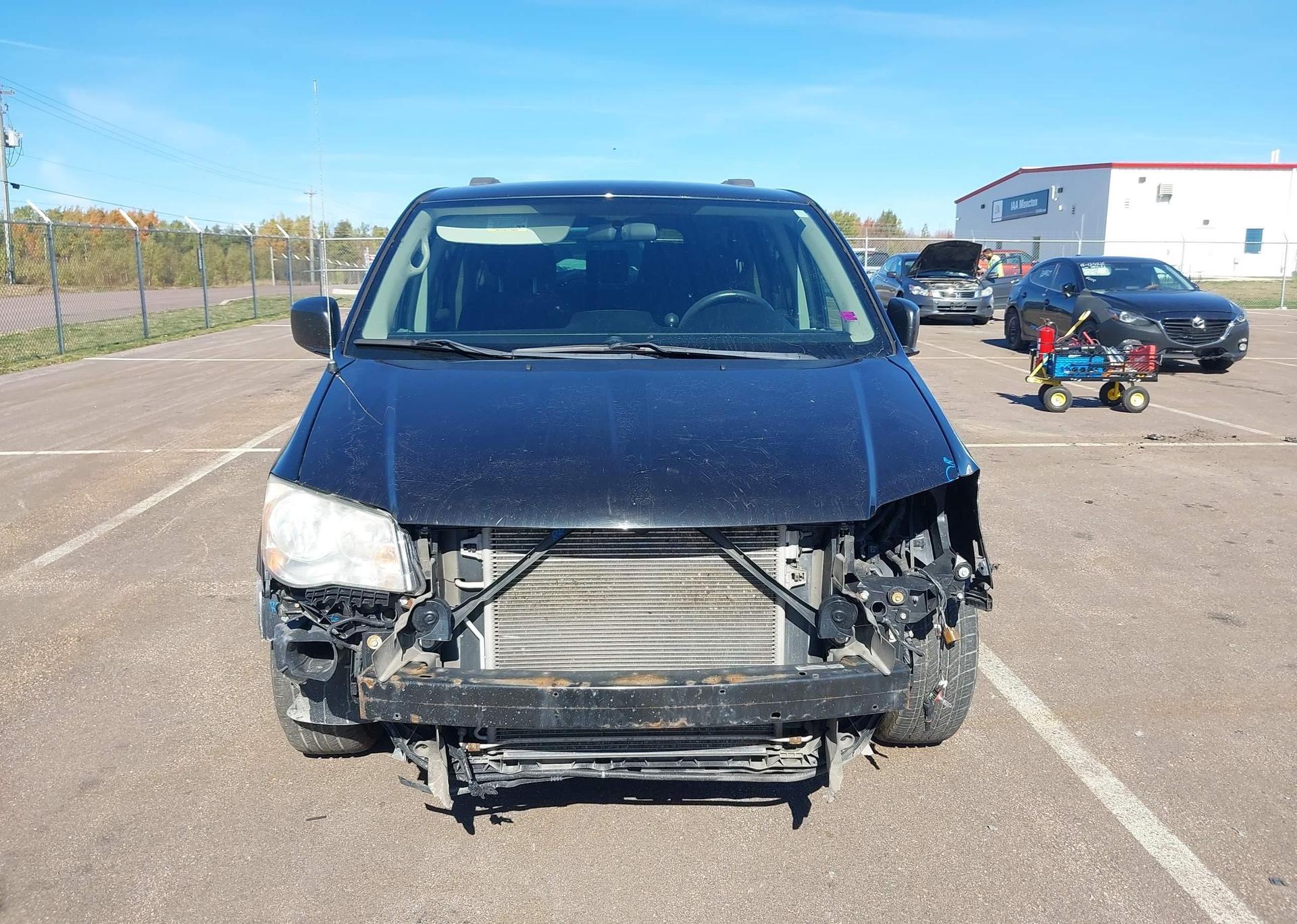 2013 DODGE GRAND CARAVAN SE