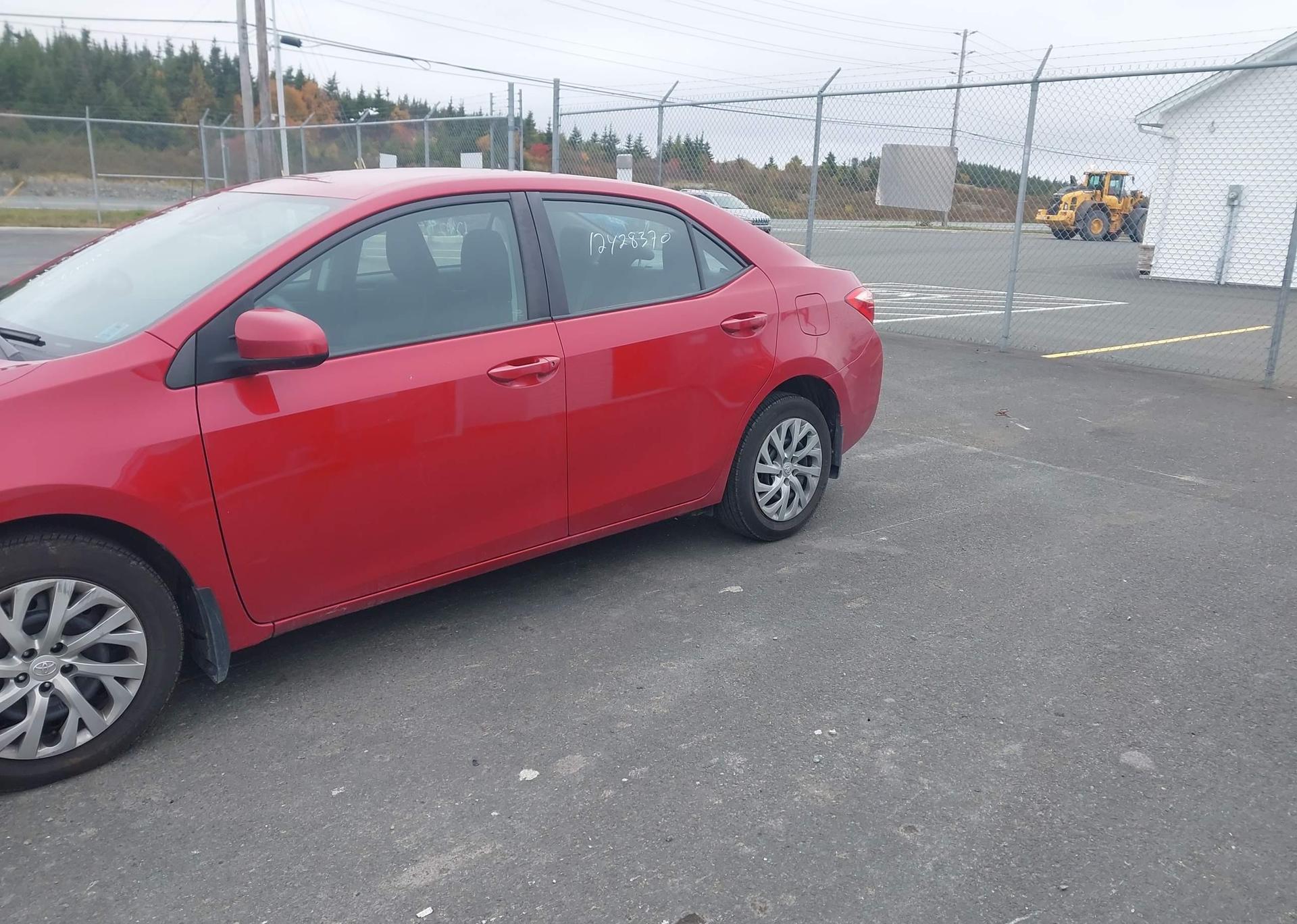 2017 TOYOTA COROLLA LE