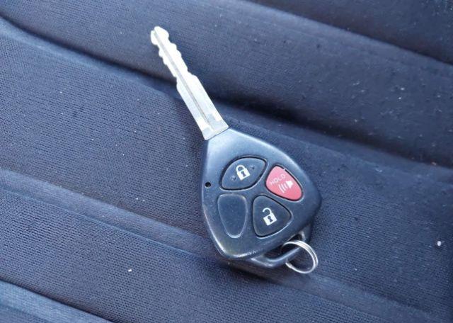 2008 TOYOTA YARIS