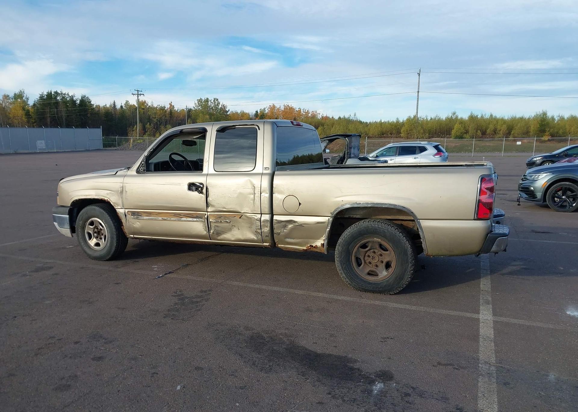 2004 CHEVROLET SILVERADO 1500 LS