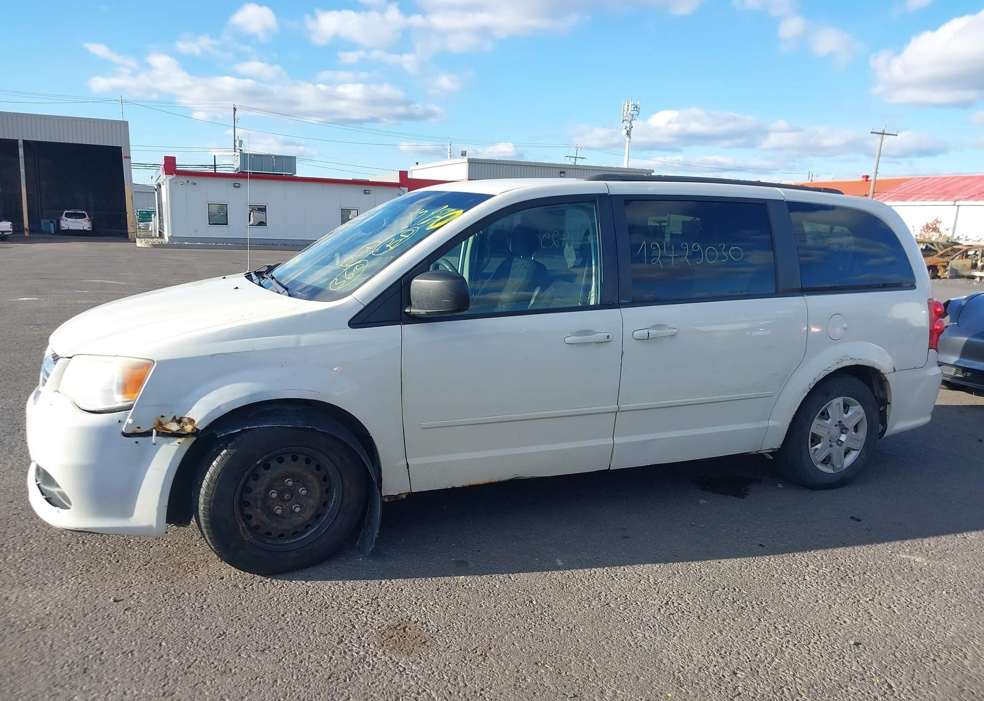 2012 DODGE GRAND CARAVAN SE