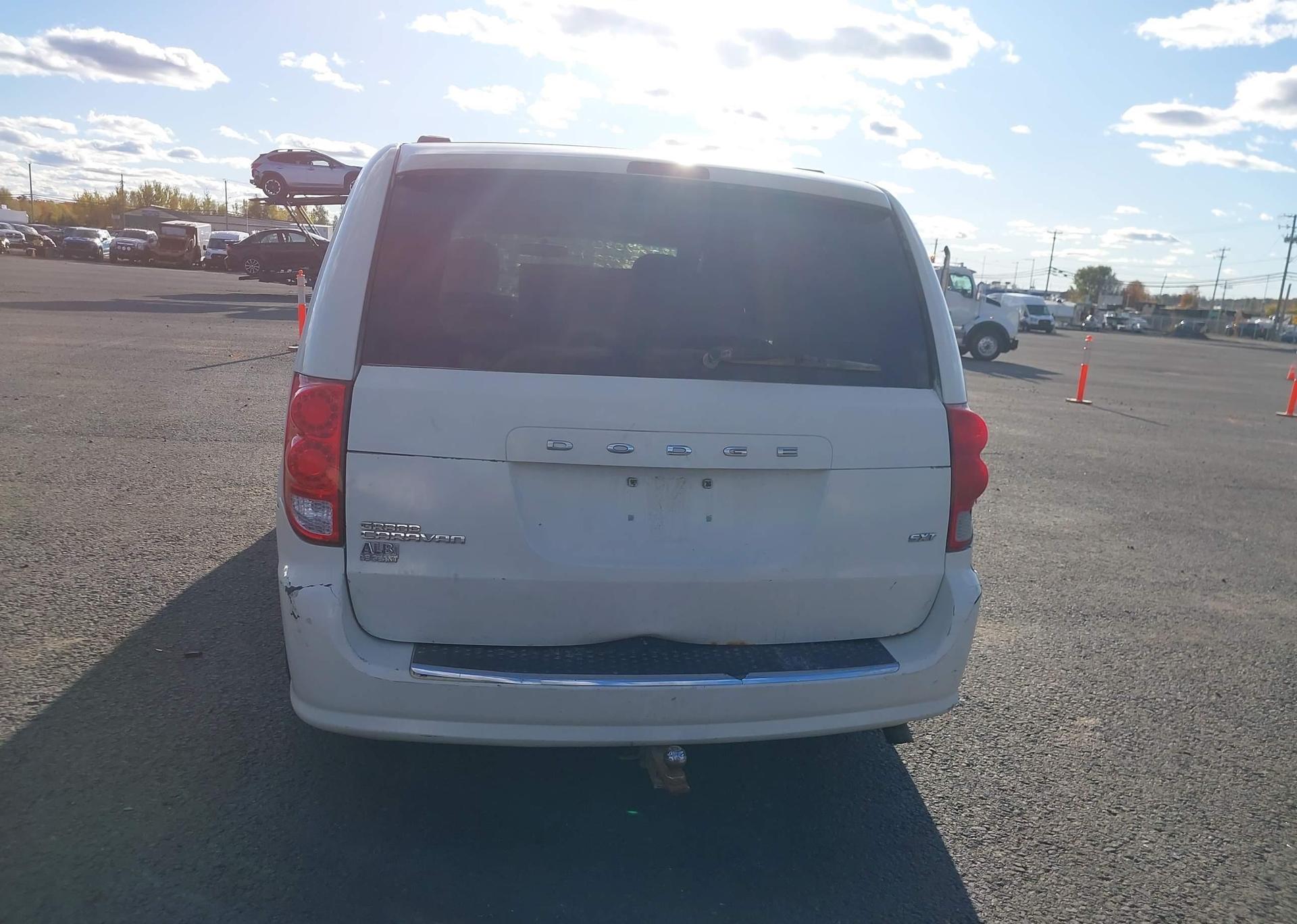 2012 DODGE GRAND CARAVAN SE