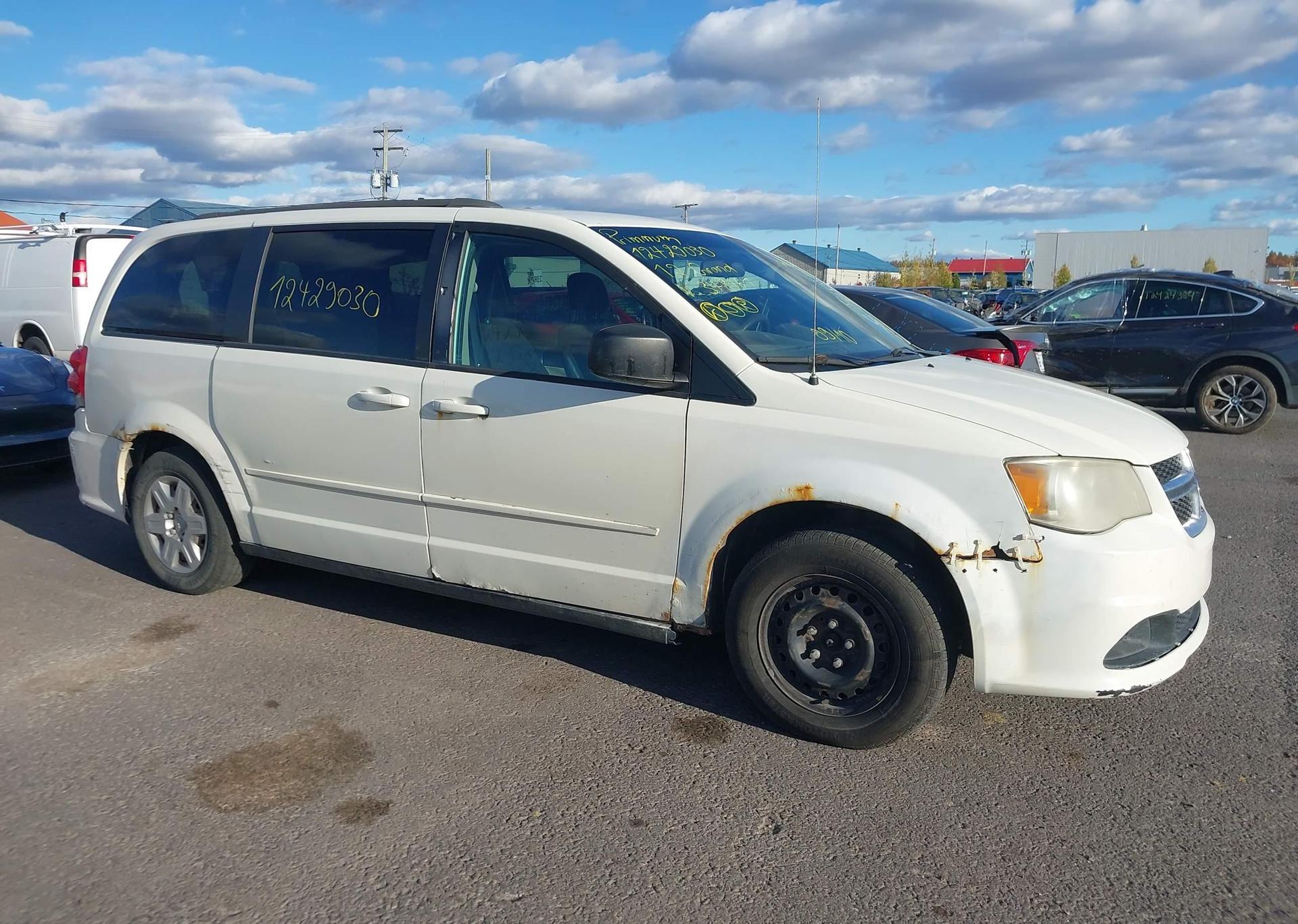 2012 DODGE GRAND CARAVAN SE