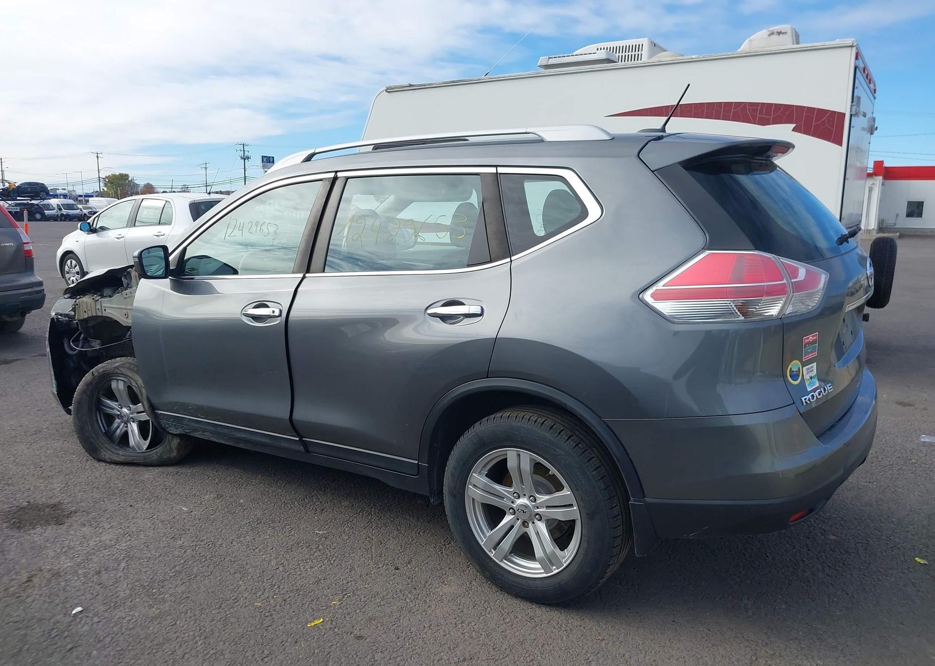 2016 NISSAN ROGUE S
