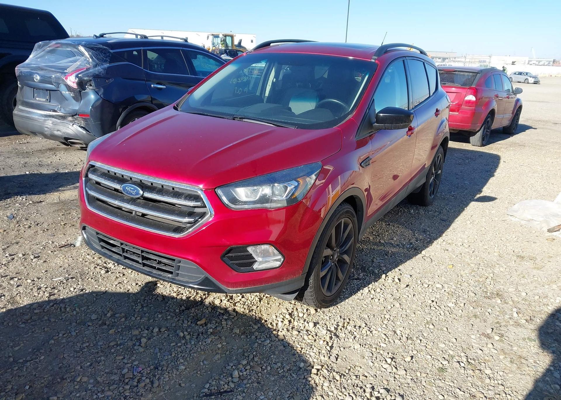 2017 FORD ESCAPE SE