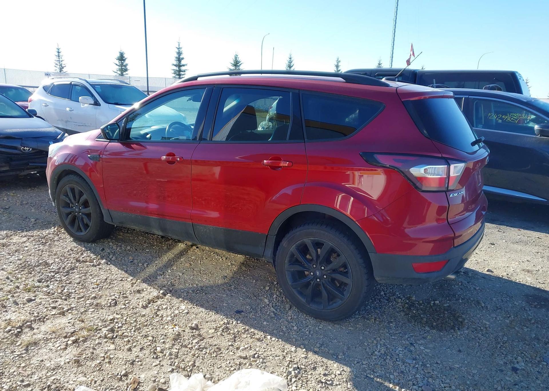 2017 FORD ESCAPE SE