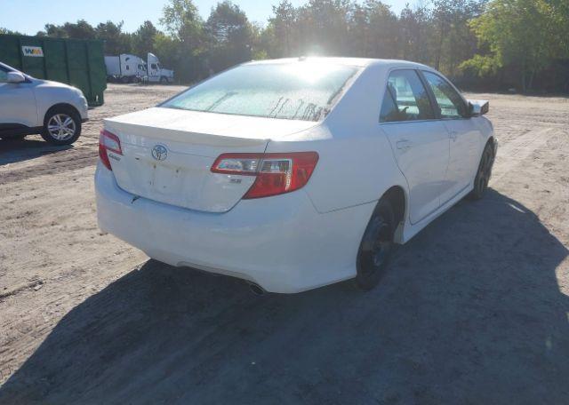 2014 TOYOTA CAMRY SE