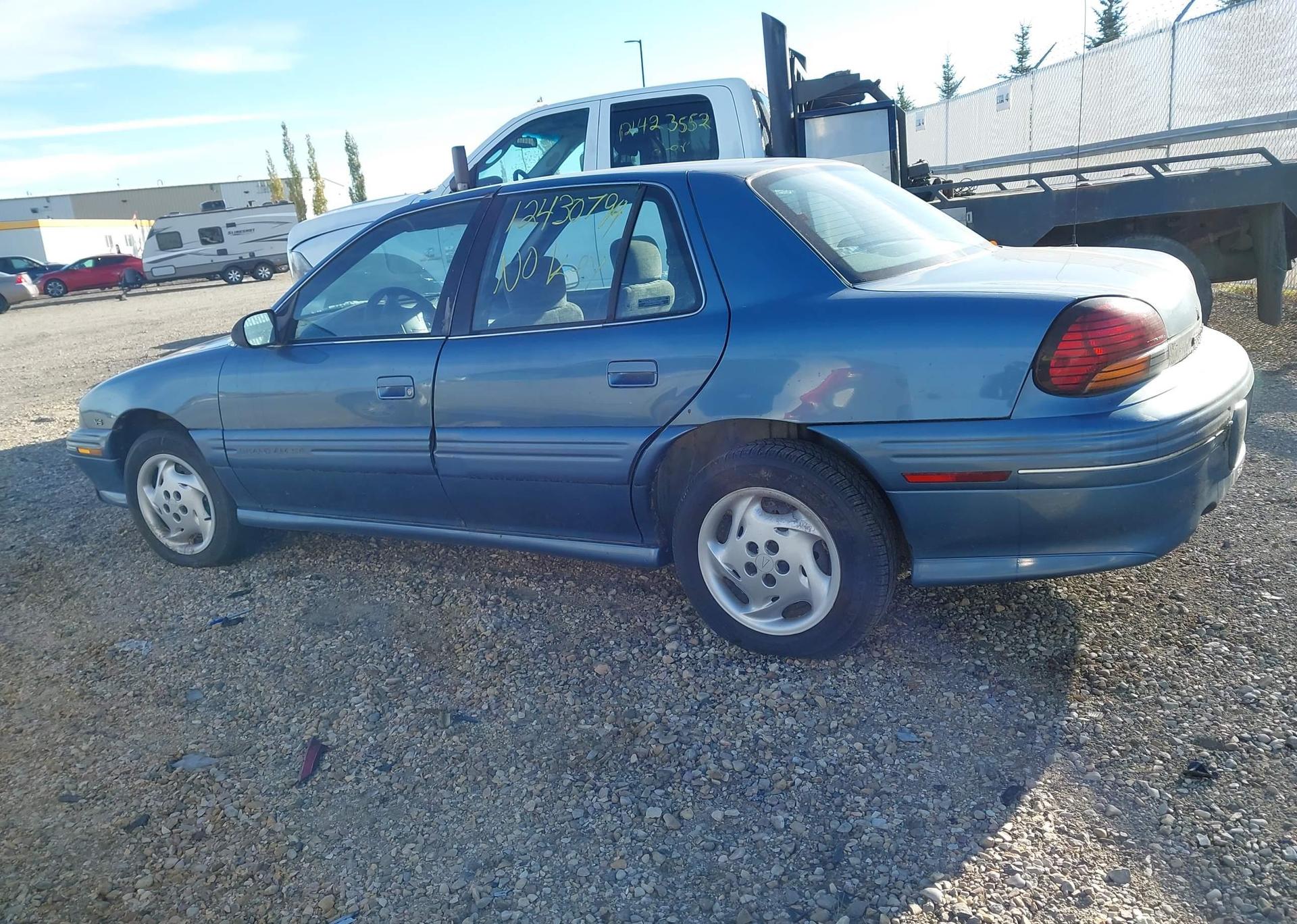 1997 PONTIAC GRAND AM SE