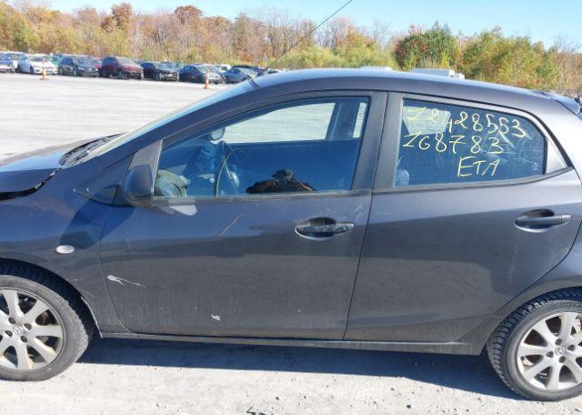 2013 MAZDA MAZDA2 GX