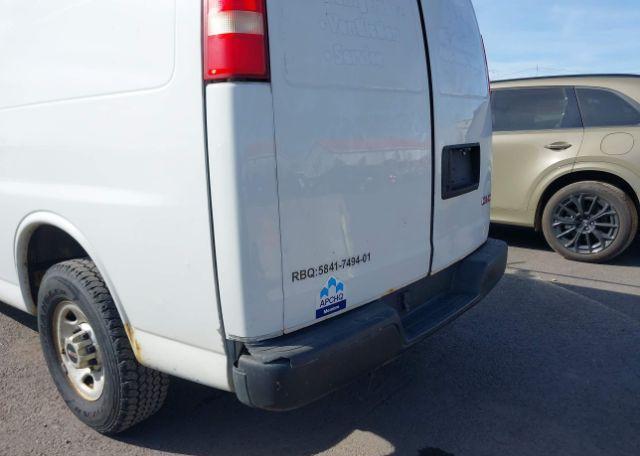 2012 GMC SAVANA 3500 STANDARD