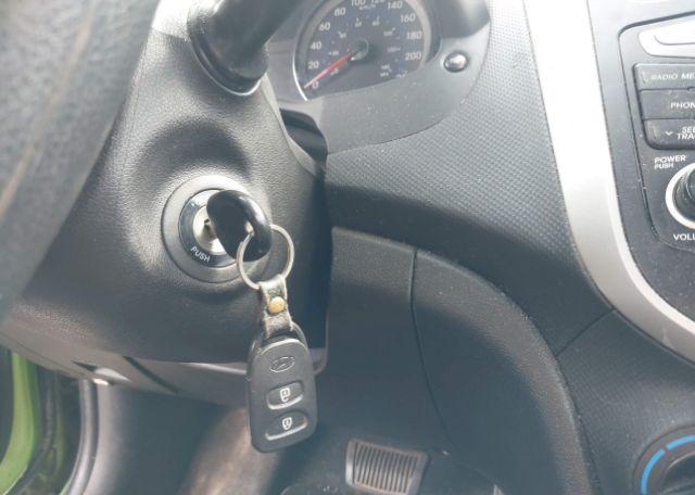 2014 HYUNDAI ACCENT GL