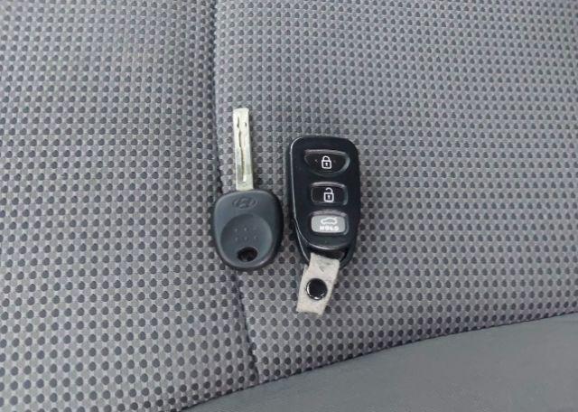 2013 HYUNDAI SONATA GL