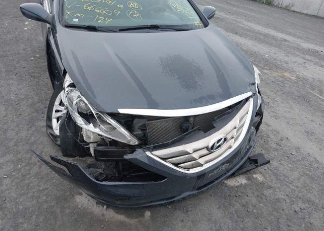 2013 HYUNDAI SONATA GL