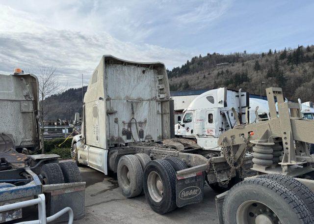 2023 PETERBILT 579