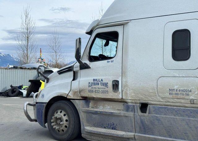2023 PETERBILT 579