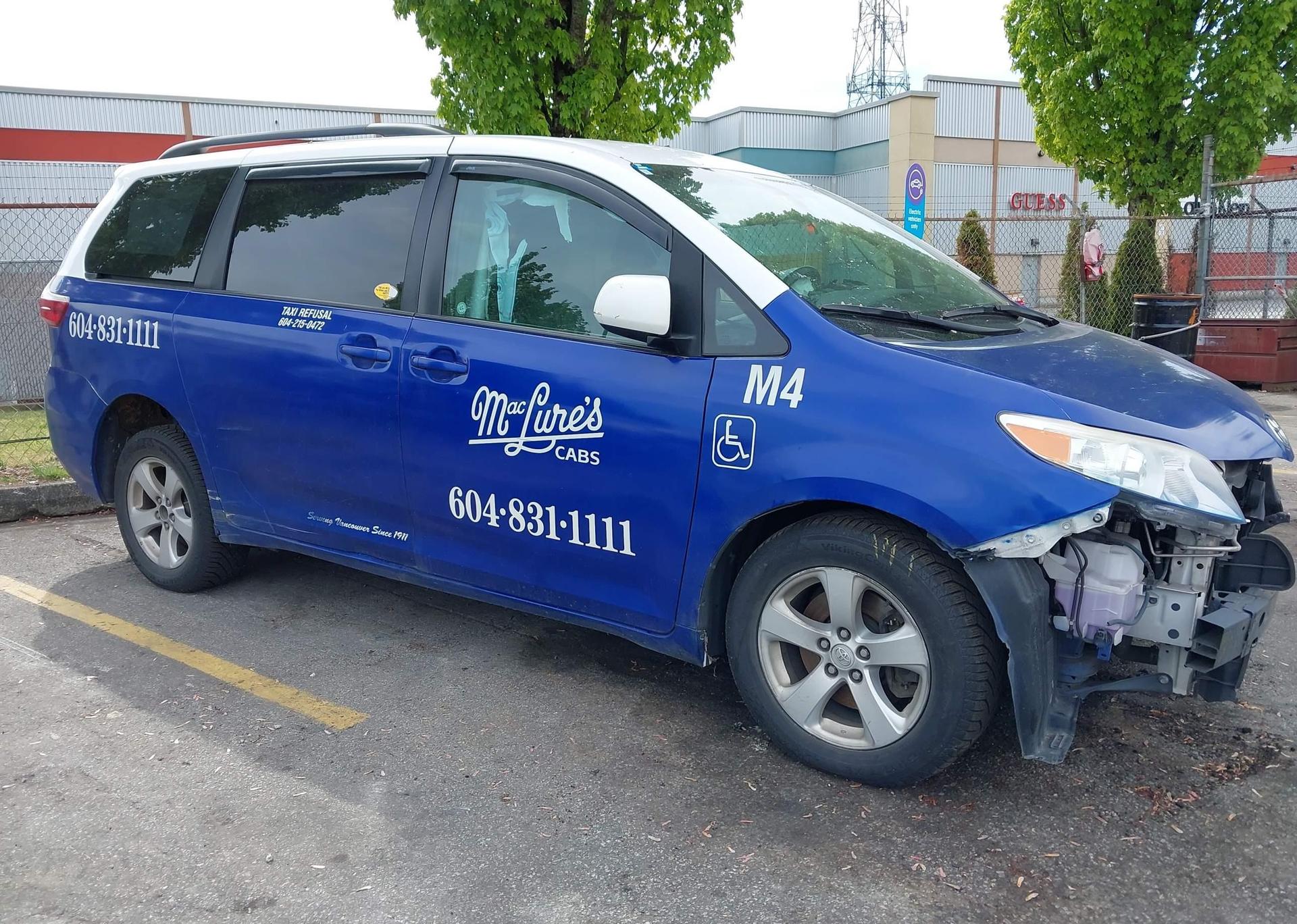 2017 TOYOTA SIENNA