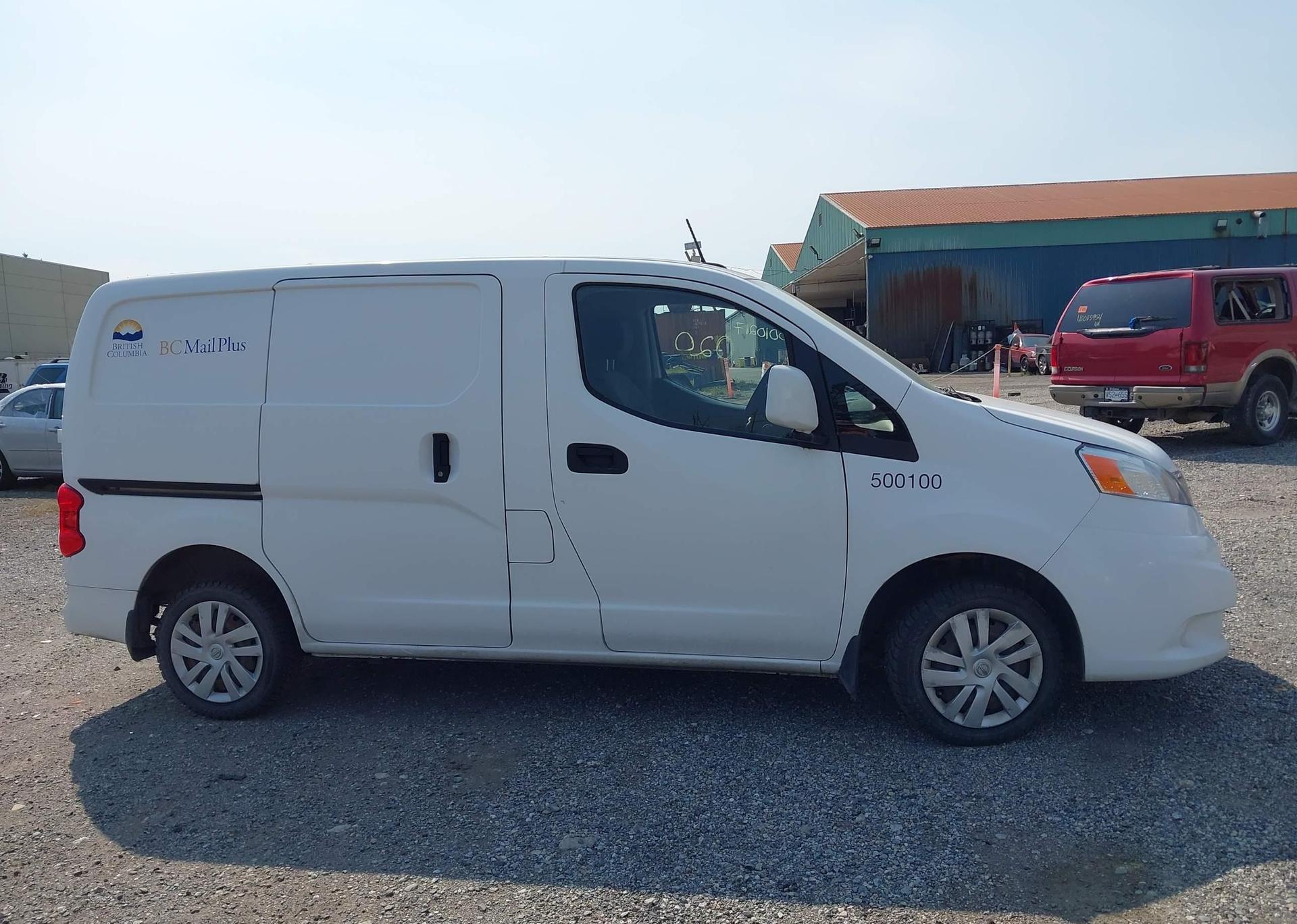 2017 NISSAN NV200 2.5S