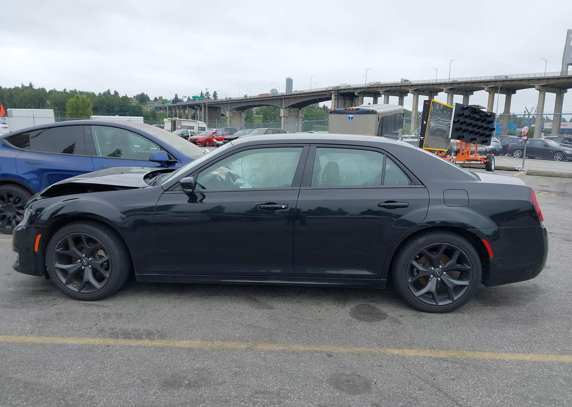 2022 CHRYSLER 300