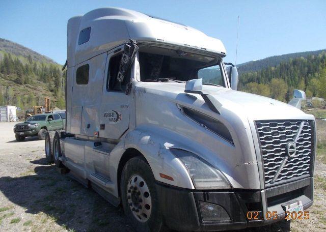 2020 VOLVO VN VNL