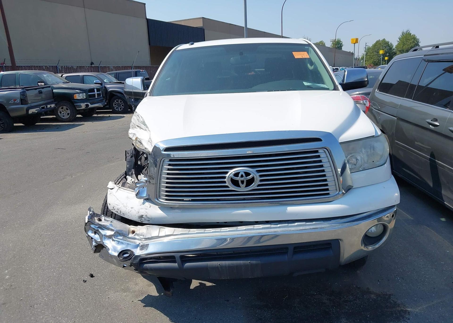 2013 TOYOTA TUNDRA CREWMAX LTD