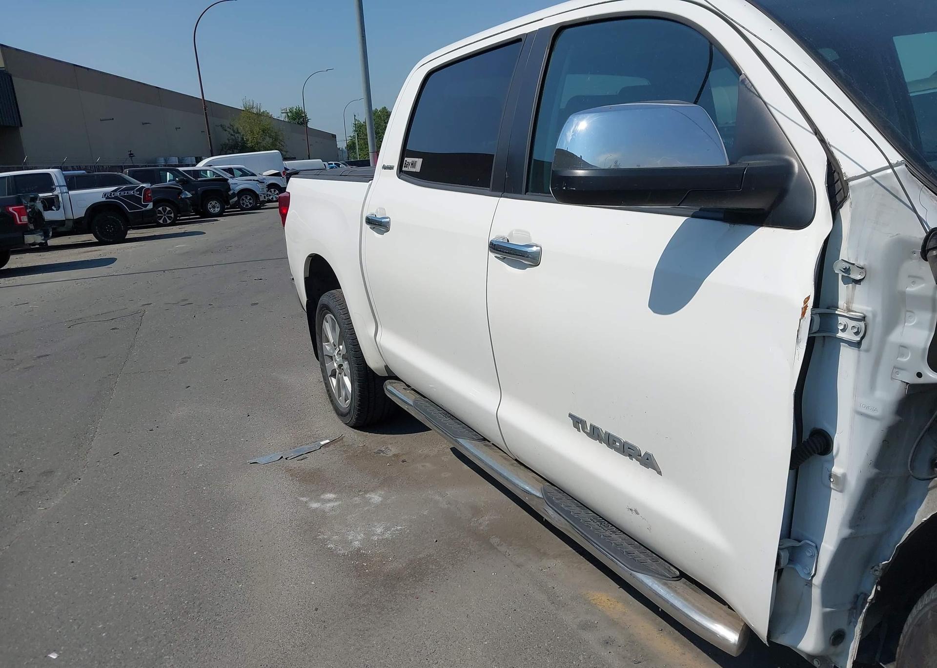 2013 TOYOTA TUNDRA CREWMAX LTD
