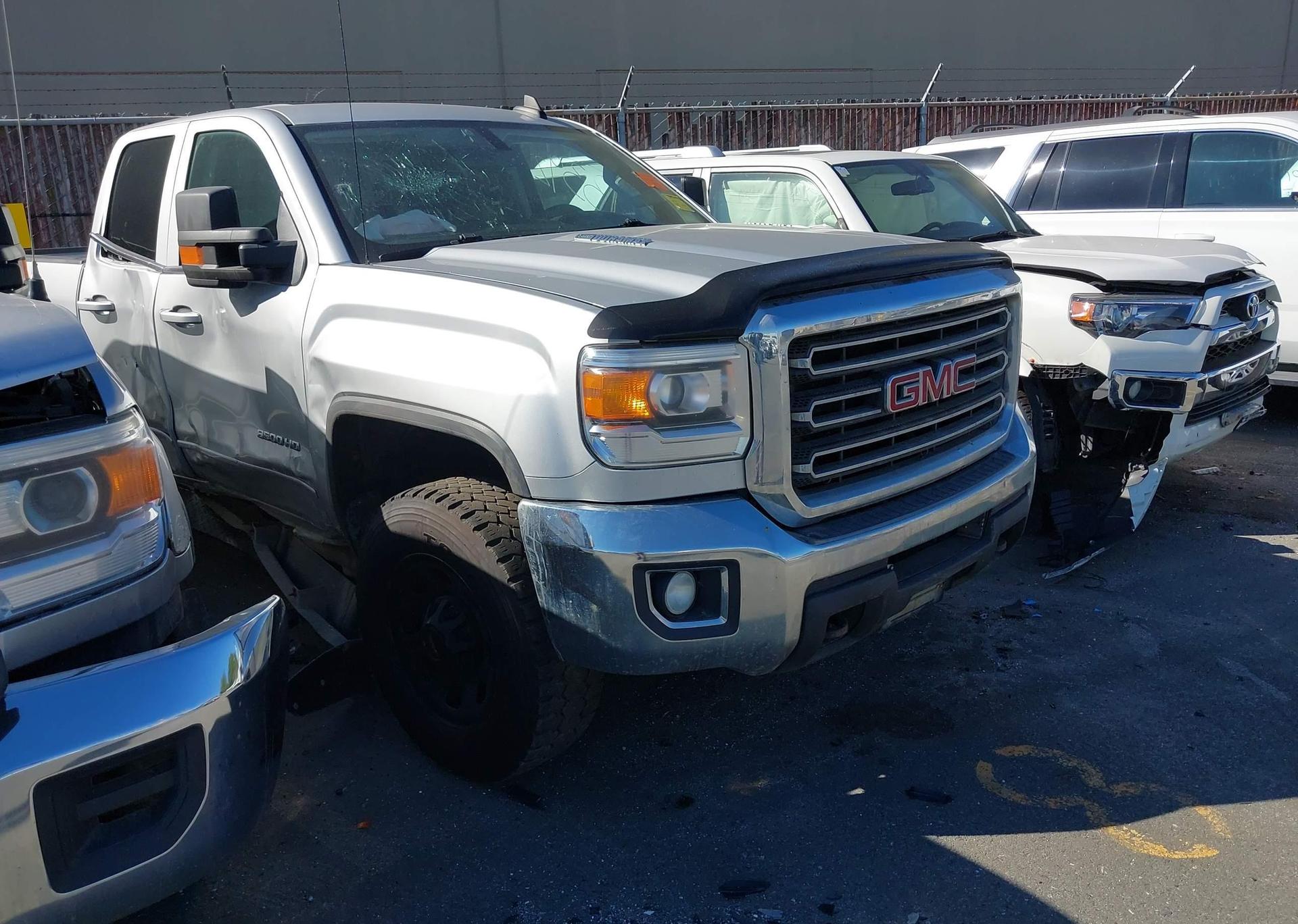 2015 GMC SIERRA K3500 SLE